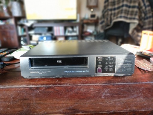 Zdjęcie oferty: Odtwarzacz kaset VHS Maxim PV-R10W
