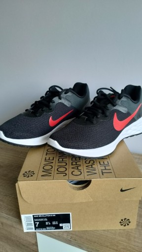 Zdjęcie oferty: Buty Nike REVOLUTION 6 NN DC3728-005  R.40