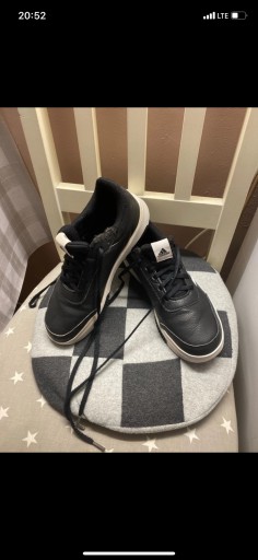 Zdjęcie oferty: Buty chłopięce Adidas 37 1/3