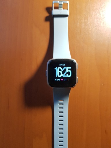 Zdjęcie oferty: Smartwatch Fitbit Versa