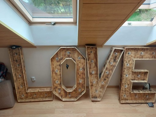 Zdjęcie oferty: Drewniany napis love