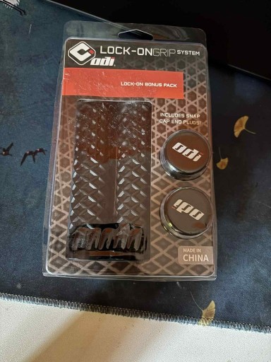 Zdjęcie oferty: Sprzedam czarne Gripy ODI