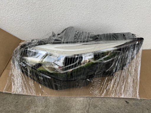 Zdjęcie oferty: Reflektor LED BMW F44 nowy bez osprzętu