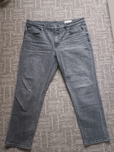 Zdjęcie oferty: Szare dżinsowe spodnie męskie 