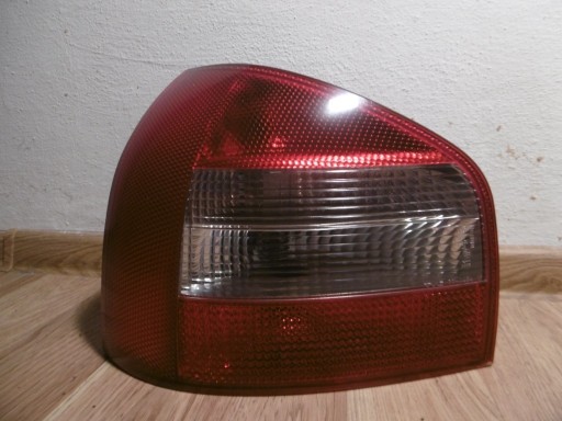 Zdjęcie oferty: AUDI A3 8L LIFT 00R- LAMPA LEWA TYLNA LEWY TYŁ