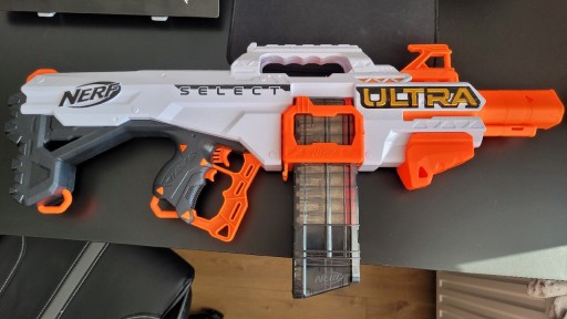 Zdjęcie oferty: Nerf Ultra + 20x Nerf Accustrike Ultra