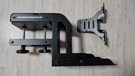 Zdjęcie oferty: Thrustmaster TM Racing Clamp | TH8A Shifter / TSS Handbrake