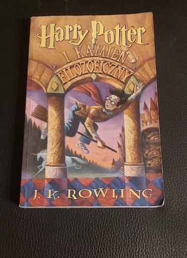 Zdjęcie oferty: "Harry Potter i kamień filozoficzny" J.K.Rowling