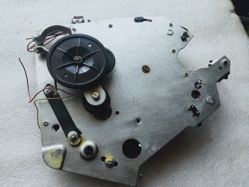 Zdjęcie oferty: Mechanizm automatyki gramofonu i ramienia do Unitra Fonica Daniel G-1100 fs