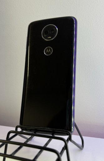 Zdjęcie oferty: Telefon Motorola Moto E5 Plus