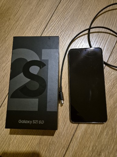 Zdjęcie oferty: Telefon Samsung S21 stan techniczny bardzo dobry 