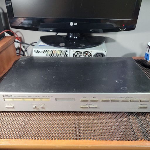 Zdjęcie oferty: Tuner radiowy Yamaha T-760