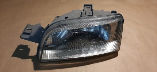 Zdjęcie oferty: Fiat Punto I Lampa przednia lewa