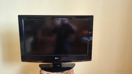 Zdjęcie oferty: Telewizor LG LCD 32 cale model 32LG2100