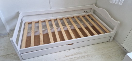 Zdjęcie oferty: Łóżko drewniane białe 90 180