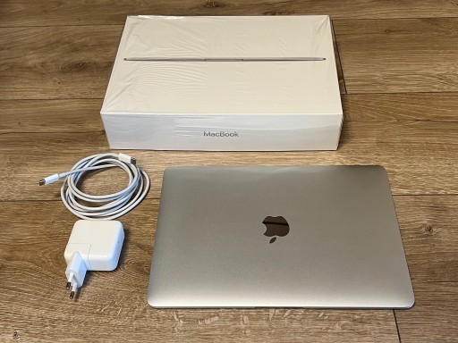 Zdjęcie oferty: Apple MacBook 12, 2017 M3 / 8GB RAM / 256GB SSD