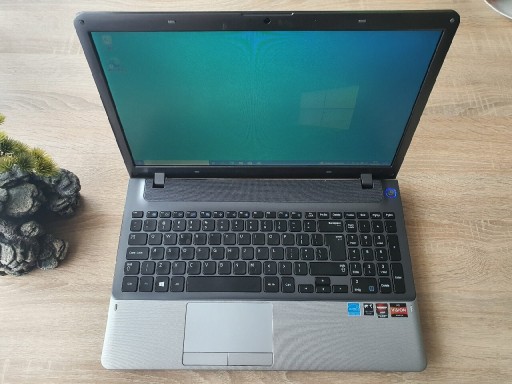 Zdjęcie oferty: Laptop Samsung NP355V5C dysk 500GB 8GB RAM