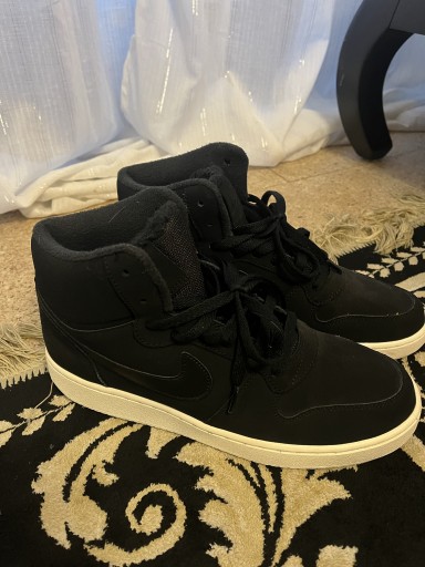 Zdjęcie oferty: Męskie buty zimowe Nike Ebernon rozmiar 43