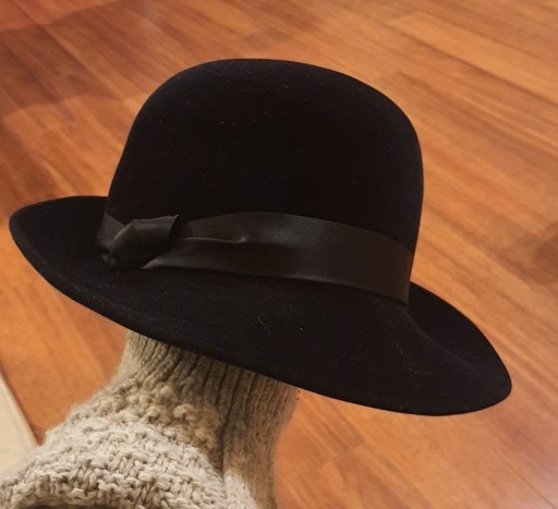 Zdjęcie oferty: kapelusz damski czarny