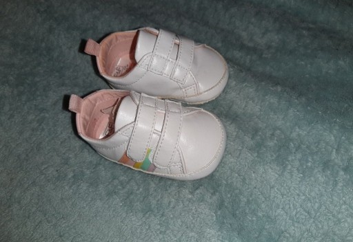 Zdjęcie oferty: buciki niemowlęce 