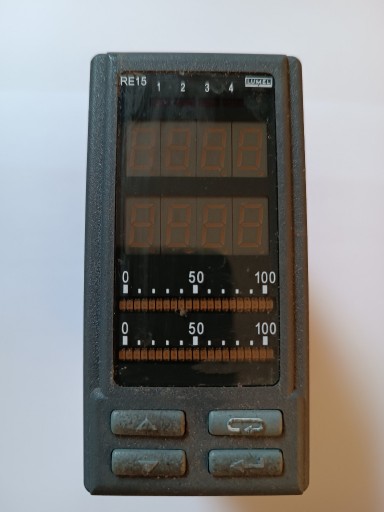 Zdjęcie oferty: Termoregulator mikroprocesorowy RE15-10301000