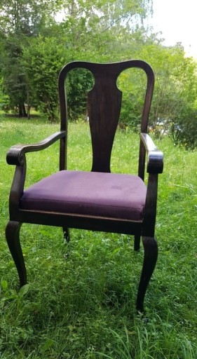 Zdjęcie oferty: Antyczne krzesło z podłokietnikami / nowe obicie