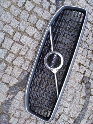 Zdjęcie oferty: Atrapa grill krata emblemat Volvo XC60 II 18 19r