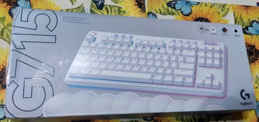 Zdjęcie oferty: Klawiatura mechaniczna Logitech G715 Tactile