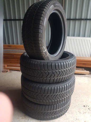 Zdjęcie oferty: Opony zimowe Pirelli komplet 4 sztuki