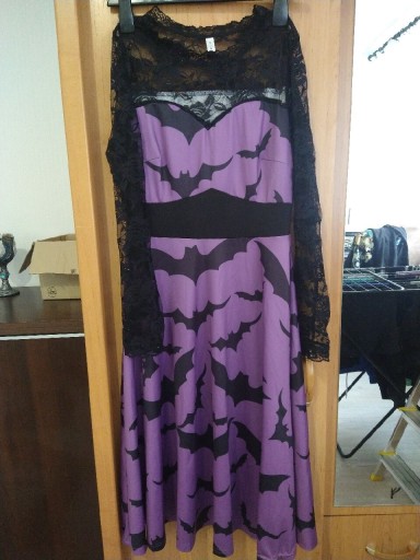 Zdjęcie oferty: sukienka fioletowa z nietoperzami halloween wampir