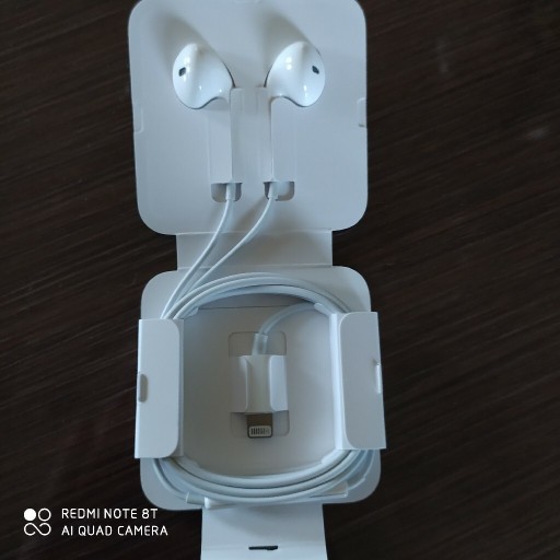 Zdjęcie oferty: Apple EarPods ze złaczem Lighting 