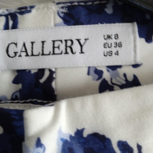 Zdjęcie oferty: Gallery spodnie do kostek bawełna elastyna r S/ M 