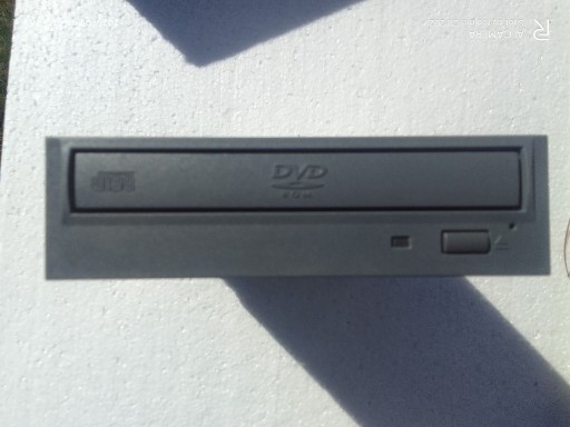 Zdjęcie oferty: Napęd DVD-ROM Toshiba SD-M1612 IDE sprawny retro 2002