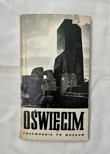 Zdjęcie oferty: Oświęcim przewodnik po Muzeum Auschwitz 1972