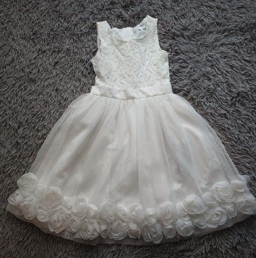 Zdjęcie oferty: Sukienka dla dziewczynki 134