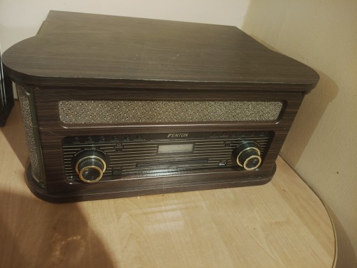 Zdjęcie oferty: Gramofon Odtwarzacz kaset/płyt CD radio Fenton