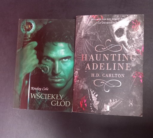 Zdjęcie oferty: Zestaw książek:"Haunting Adeline", "Wściekły głód"