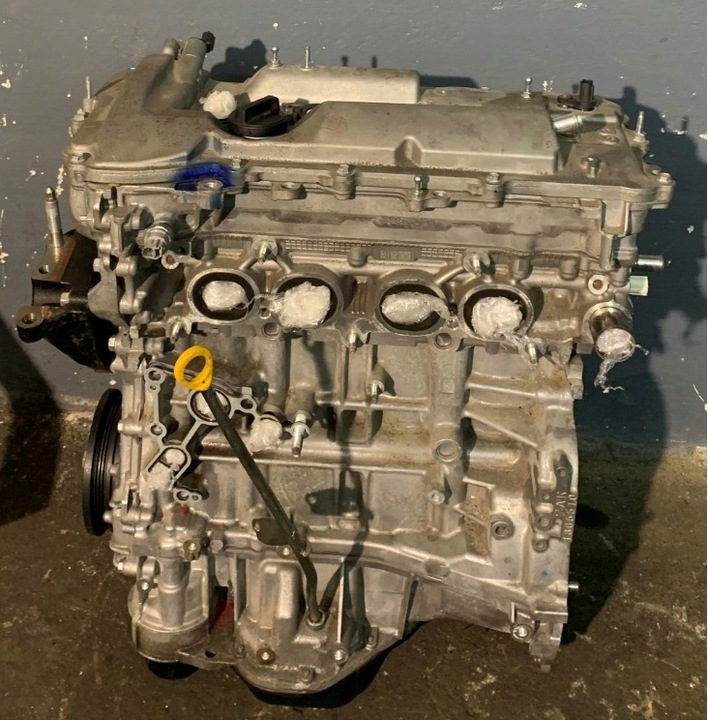 Toyota Avensis двигатель 1ZZ-FE маслосьёмные колпачки