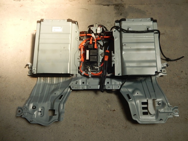 By battery lexus nx300h lift 2018 g9280-48100 in Europe