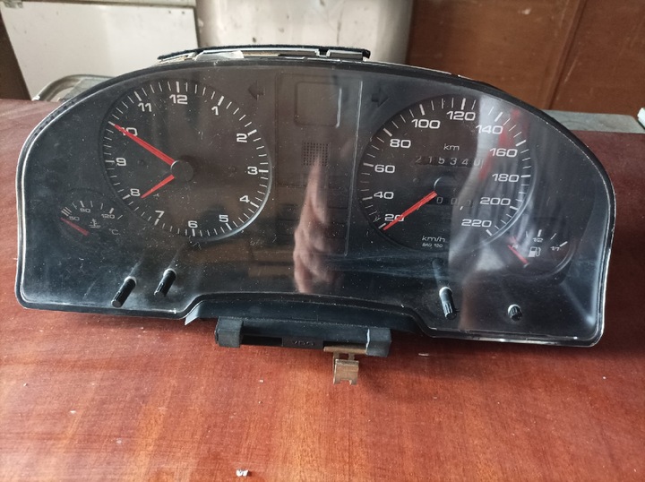 Табло за управление (Audi 80 B4, 1991-1996 / Обща информация / Инструкции за раб
