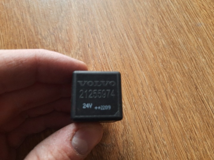 21255974 реле volvo