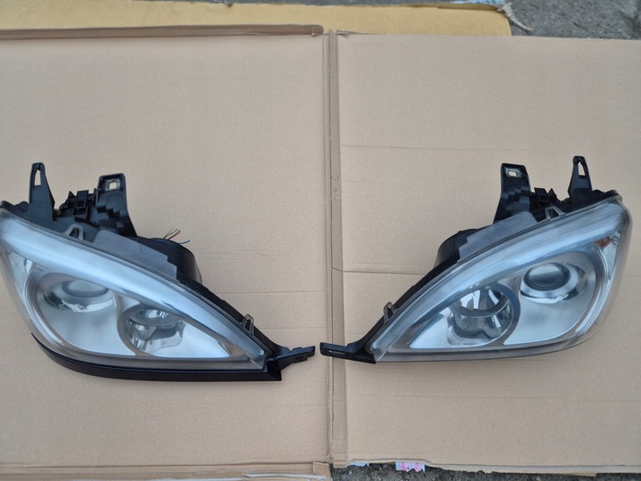 Mercedes ML W163 lampy.Ksenon.Lift. 01-.Reflektory