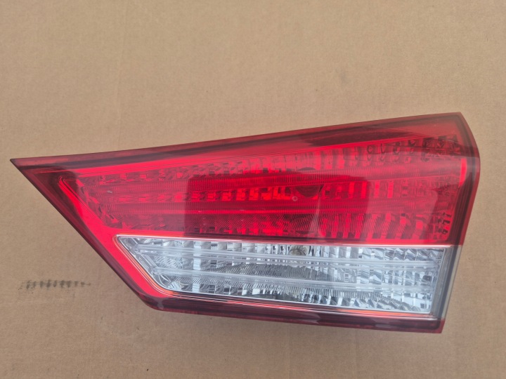 Hyundai IX20 lampa tylna prawa w klapę.OE.