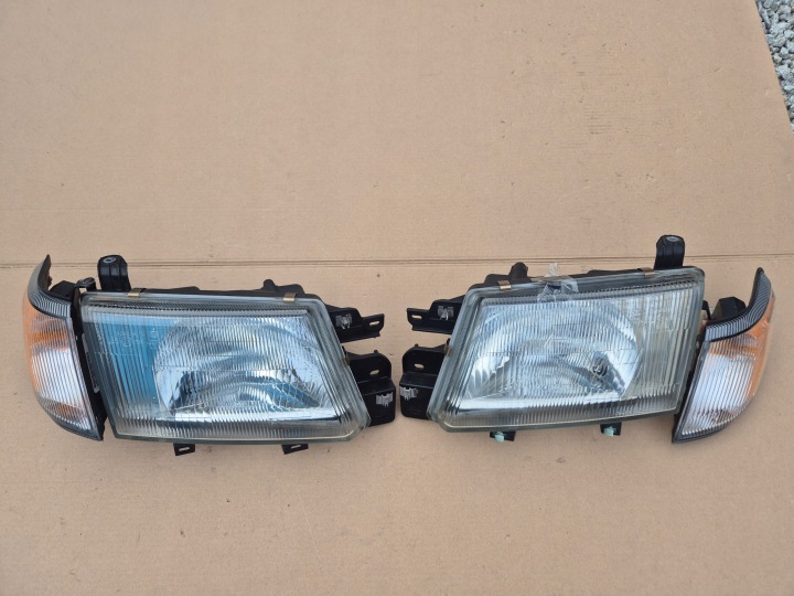Subaru Forester I lampa L+P.Kierunki.1997-2002