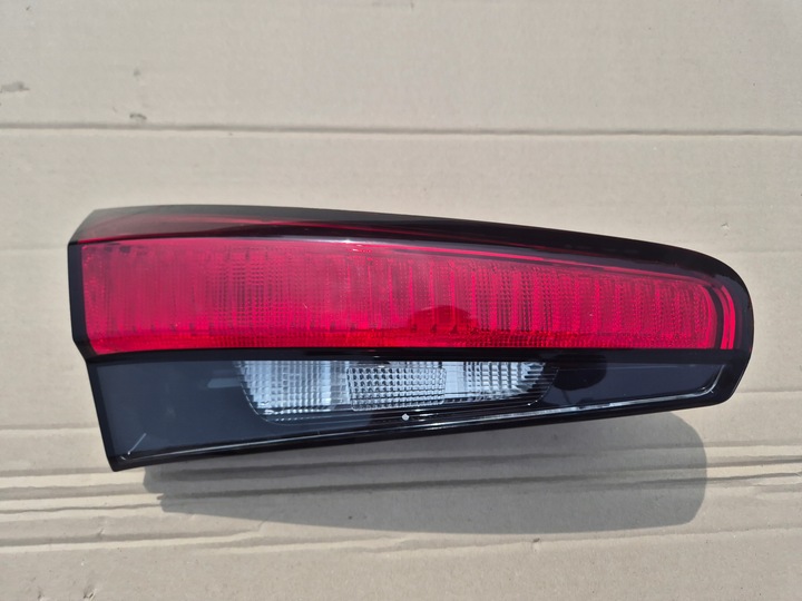Fiat Tipo 2 lampa lewa z klapy.HB.Kombi.Jasna.