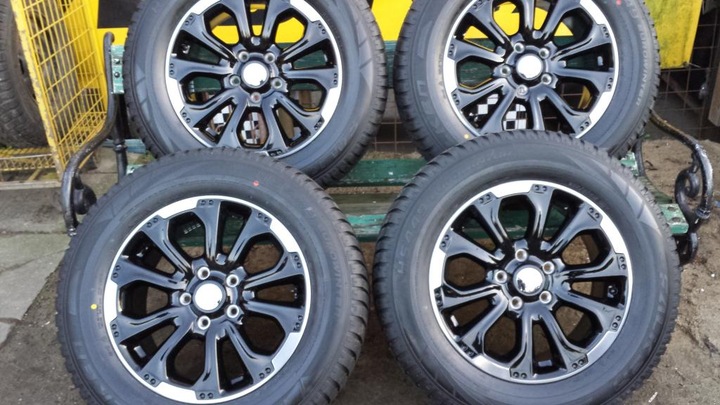 RUEDAS DE INVIERNO JEEP GRAND CHEROKEE 265/60R18! ¡NUEVO! 