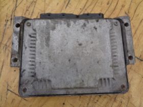 FIAT STILO CONTRÔLEUR MOTEUR 0281011398 55187571