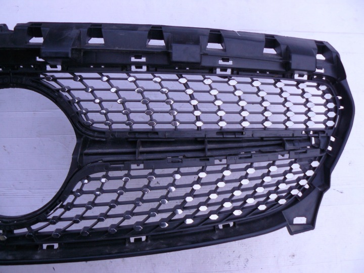 MERCEDES CLA W117 AMG LIFT GRILLE CALANDRE DIAMOND