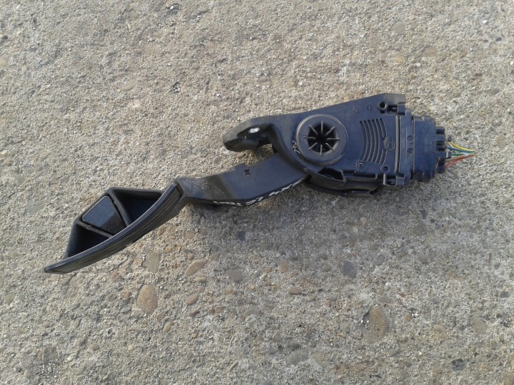 POTENTIOMÈTRE GAZ SUZUKI SX4 1.6 DDIS 49400-79J90