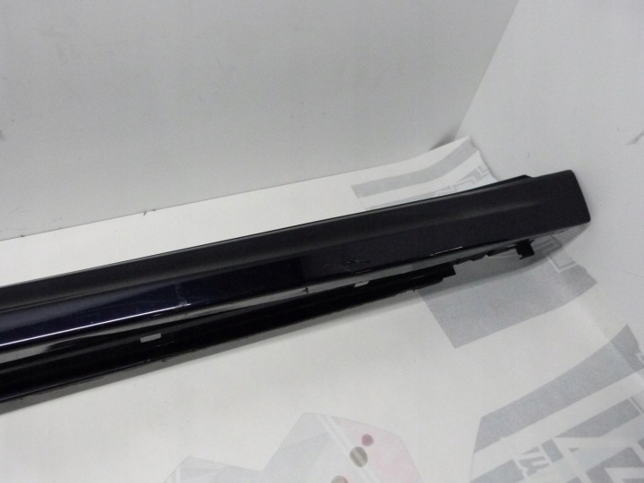 SUBARU LEGACY V GT MOULURE SEUIL GAUCHE COULEUR D7H